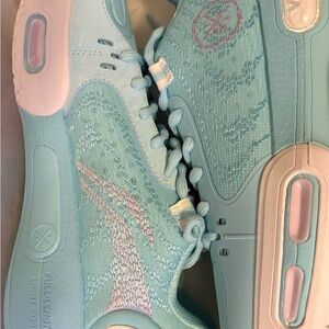 Li-Ning Basketball On-Court Shoes Box — Light Blue